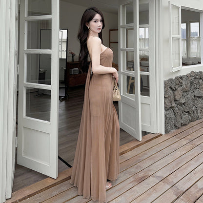 Twisted and strapless summer vacation dress